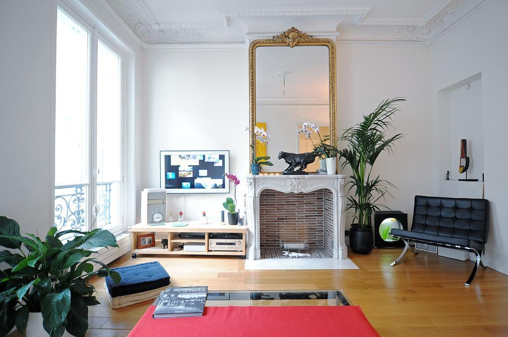 Champs Elysees Homestay - Air Conditioning Paris Rum bild